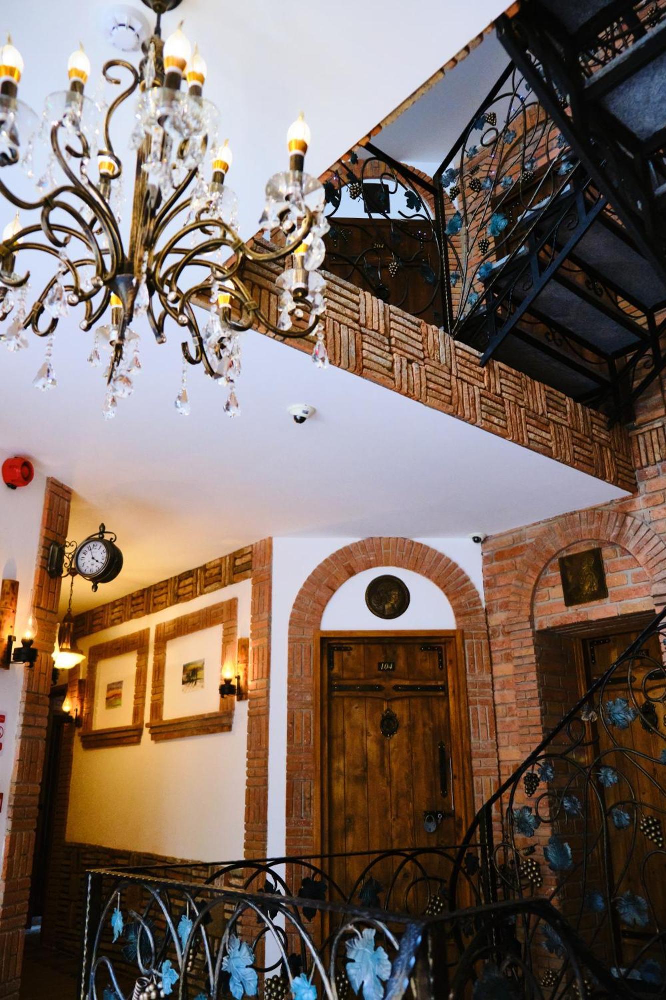 Janashia Boutique Hotels Tbilisi Buitenkant foto