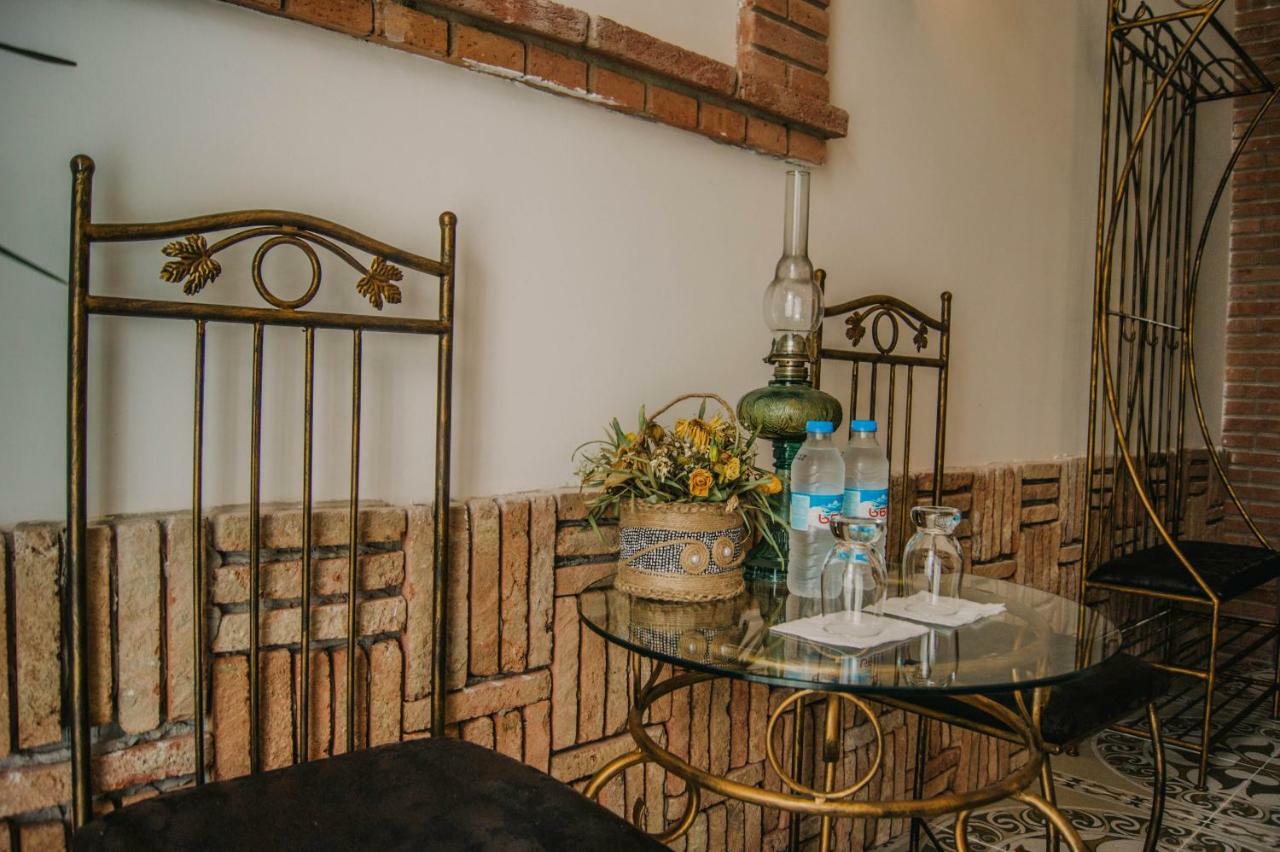 Janashia Boutique Hotels Tbilisi Buitenkant foto
